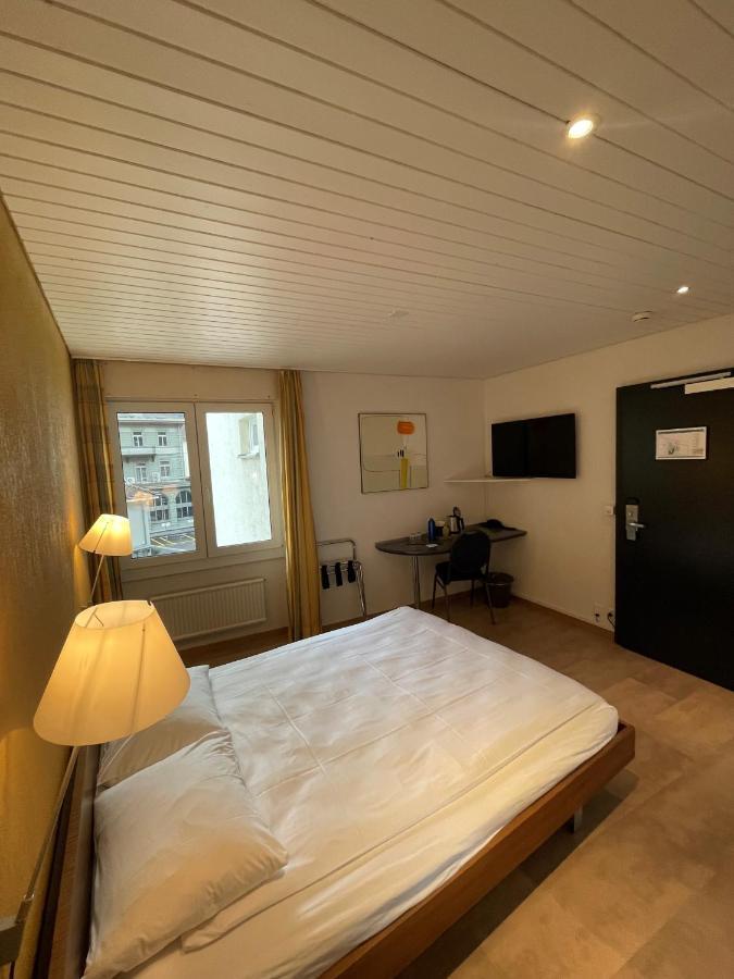 The Guesthouse By The Hey Hotel Interlaken Exterior photo